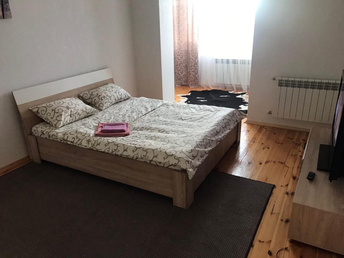 Квартира В Центрі В Новобудові Набережний Квартал Rivne Eksteriør billede